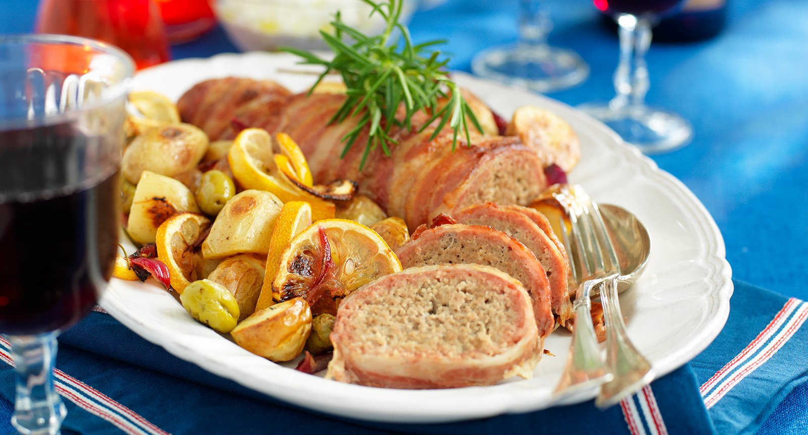 Köttfärslimpa med citronpotatis