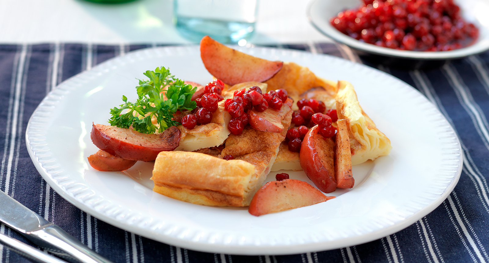 Fläskpannkaka med stekta äpplen