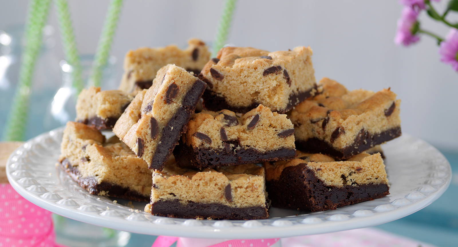 Brownies med chocoalte chip cookie-täcke