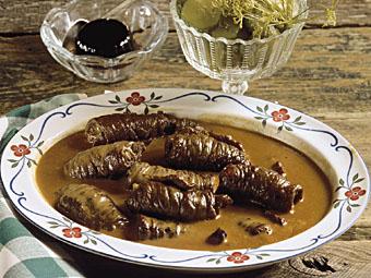 Oxrullader med gräddsås