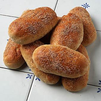 Majsbullar med messmör och spiskummin