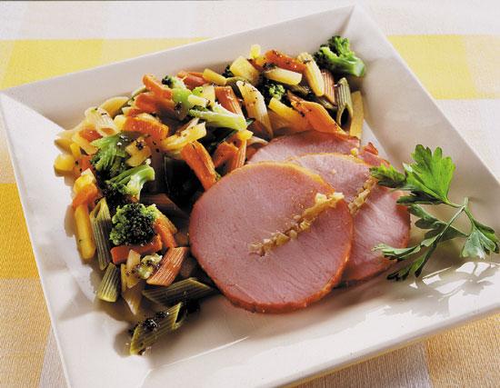 Varm pastasallad