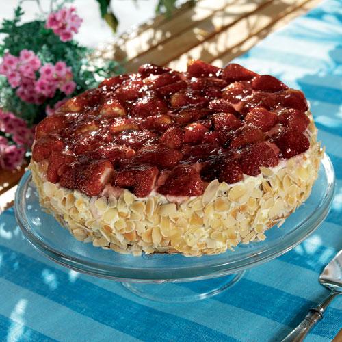 Festtårta med försommarsmak
