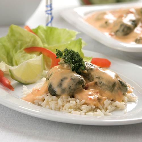 Laxdolmar med crème fraichesås