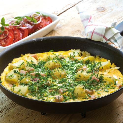 Bondomelett med tomatsallad