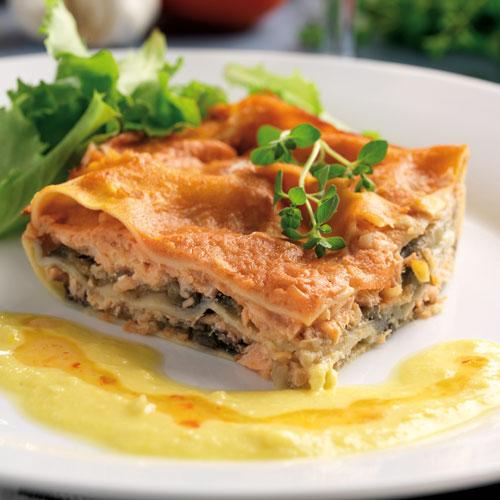 Laxlasagne med paprikasås