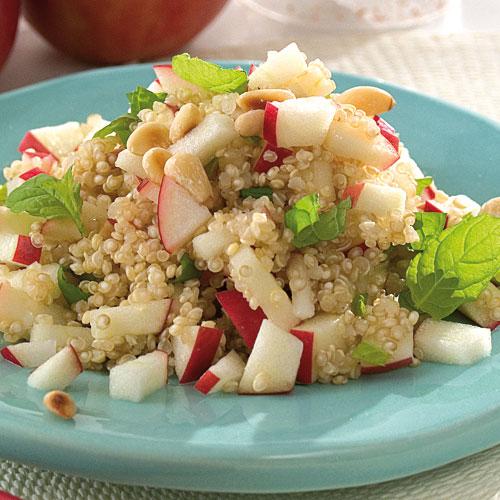 Quinoa med örter och äppletärningar