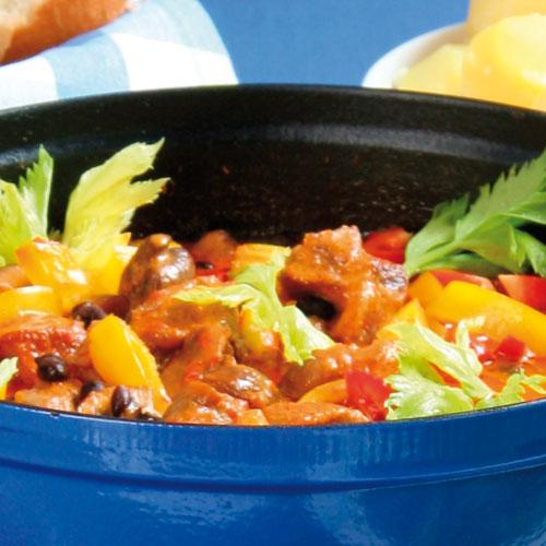 Karrégryta med ajvar relish och svarta bönor