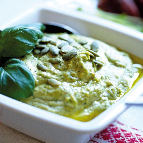 Basilikahummus