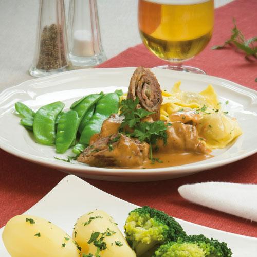 Kalvrulader med salciccia