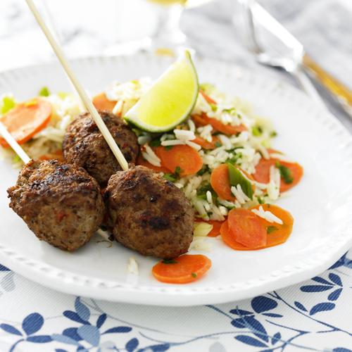 Köttfärsspett med rissallad