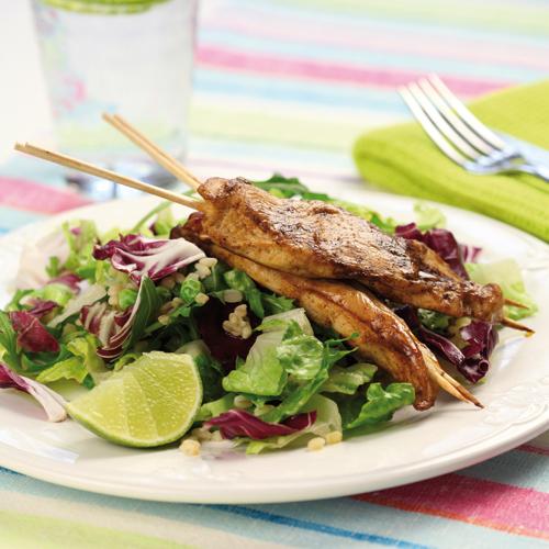 Kycklingspett med ärtsallad