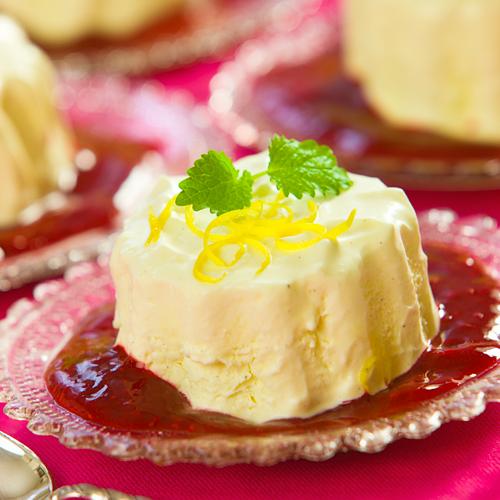 Citronparfait på hallonspegel