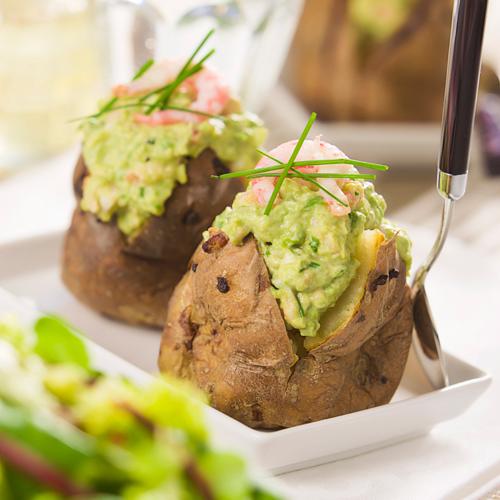 Räkfylld bakpotatis