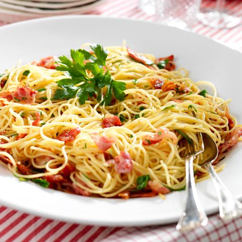 Snabba baconpastan