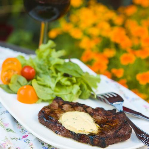 Grillad entrecote med chilibearnaisesmör