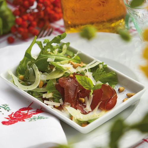 Fänkålscruditet med bresaola och parmesan