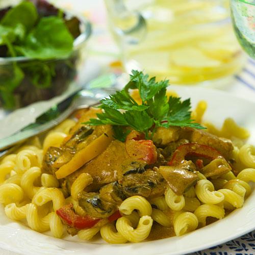 Pasta med kycklinggryta