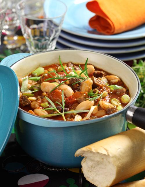 Lammgryta med tomat och vita bönor