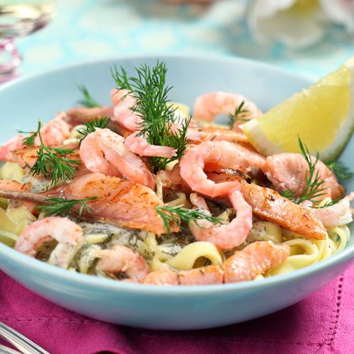 Pastasås med halstrad lax