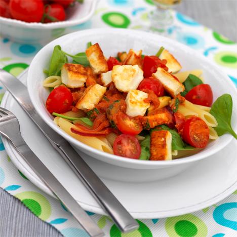 Tomatpasta med halloumi