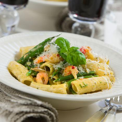 Pasta med krämig skaldjurssås