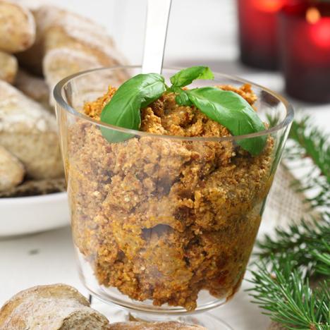 Fetaost- och tomatröra