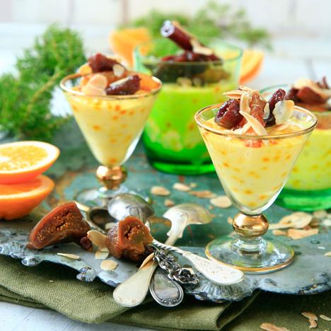 Risgrynspannacotta med glöggkokta fikon