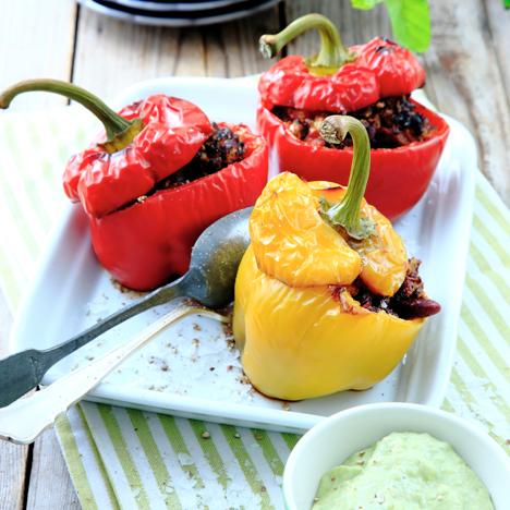 Tacofylld paprika med avokadoyoghurt