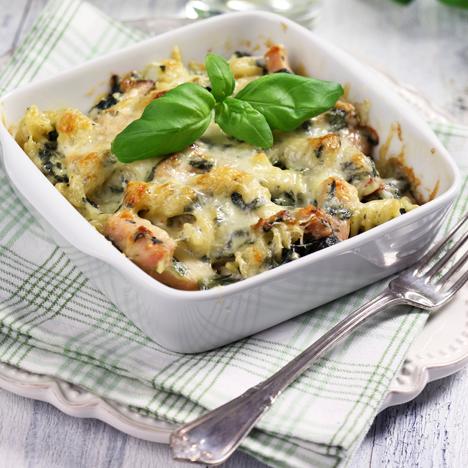 Pastagratäng med kassler och ädelostsås