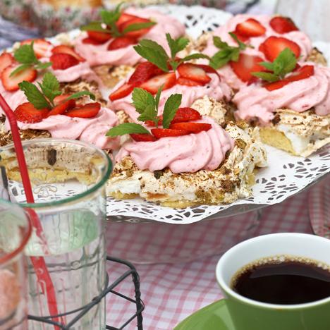 Jordgubbsbakelser