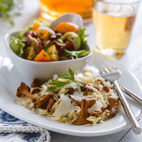Kantarellrisoni med bönsallad