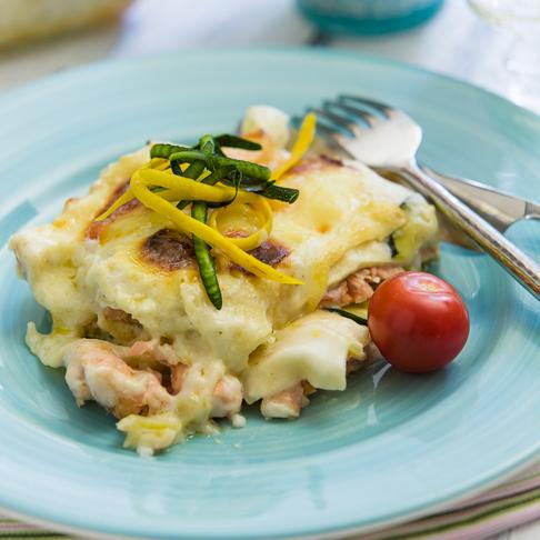 Grönsakaslasagne med varmrökt lax