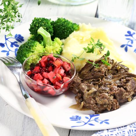 Renskavspanna med lingonsalsa