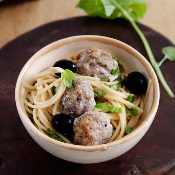 Kalvbullar med pasta