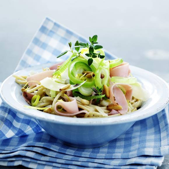 Pasta med purjolök och skinka