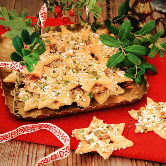 Julstjärnor med saffran och pistaschmandel