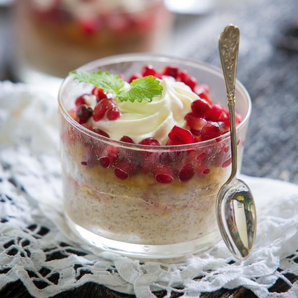 Rispudding med kanel och granatäpple