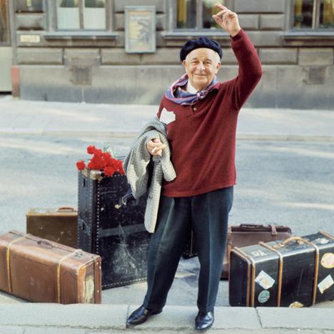 Alla vill vi sjunga om Maj och Rönnerdahl på midsommar!