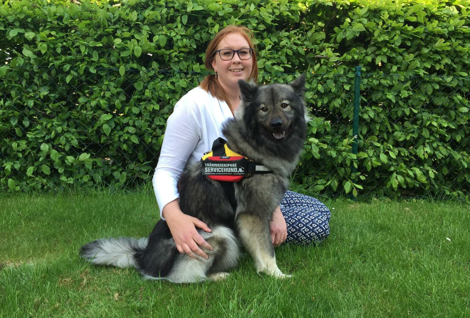 Efter 16 år med diabetes – nu ska Alexandras hund hjälpa henne hålla koll på blodsockernivån