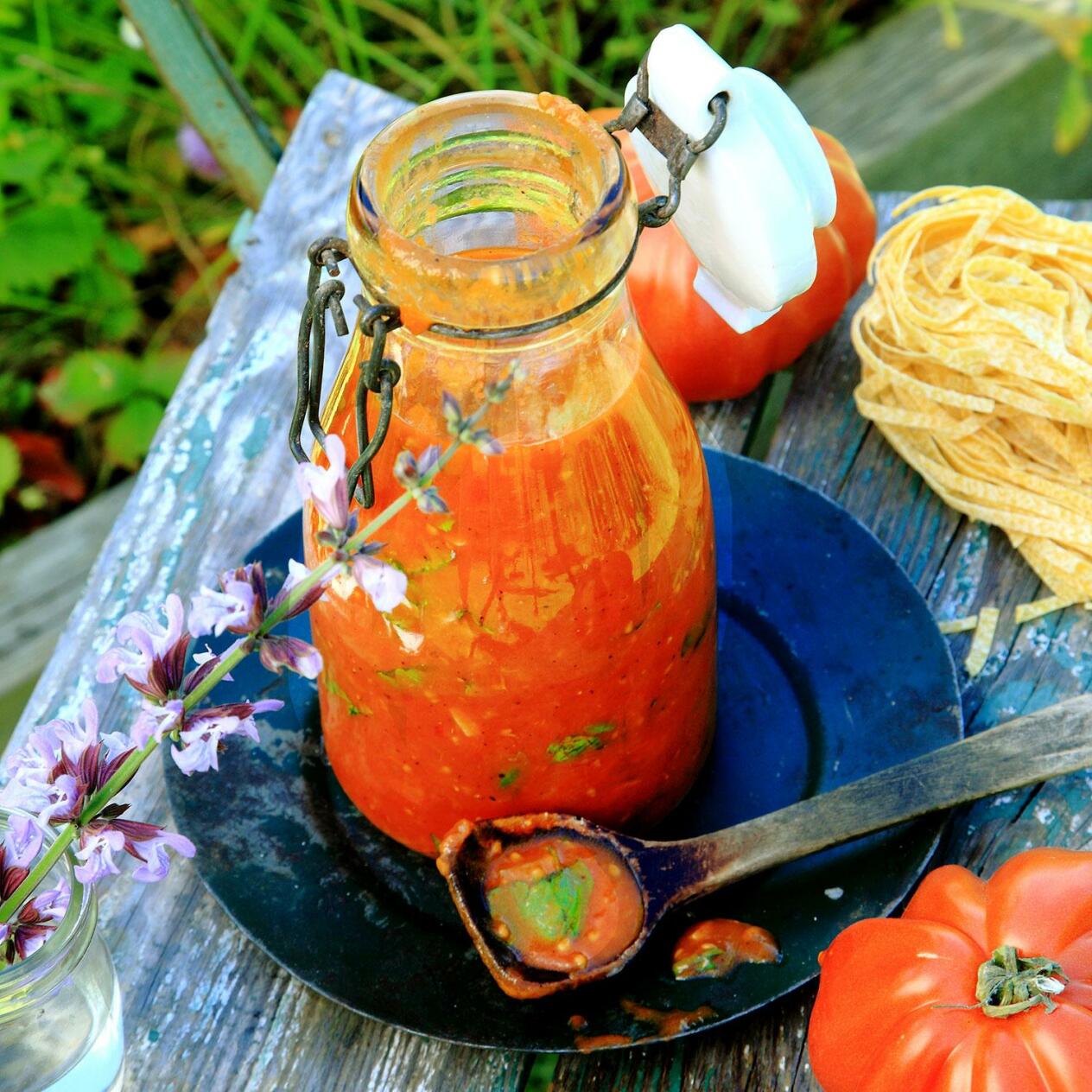 Italiensk tomatsås