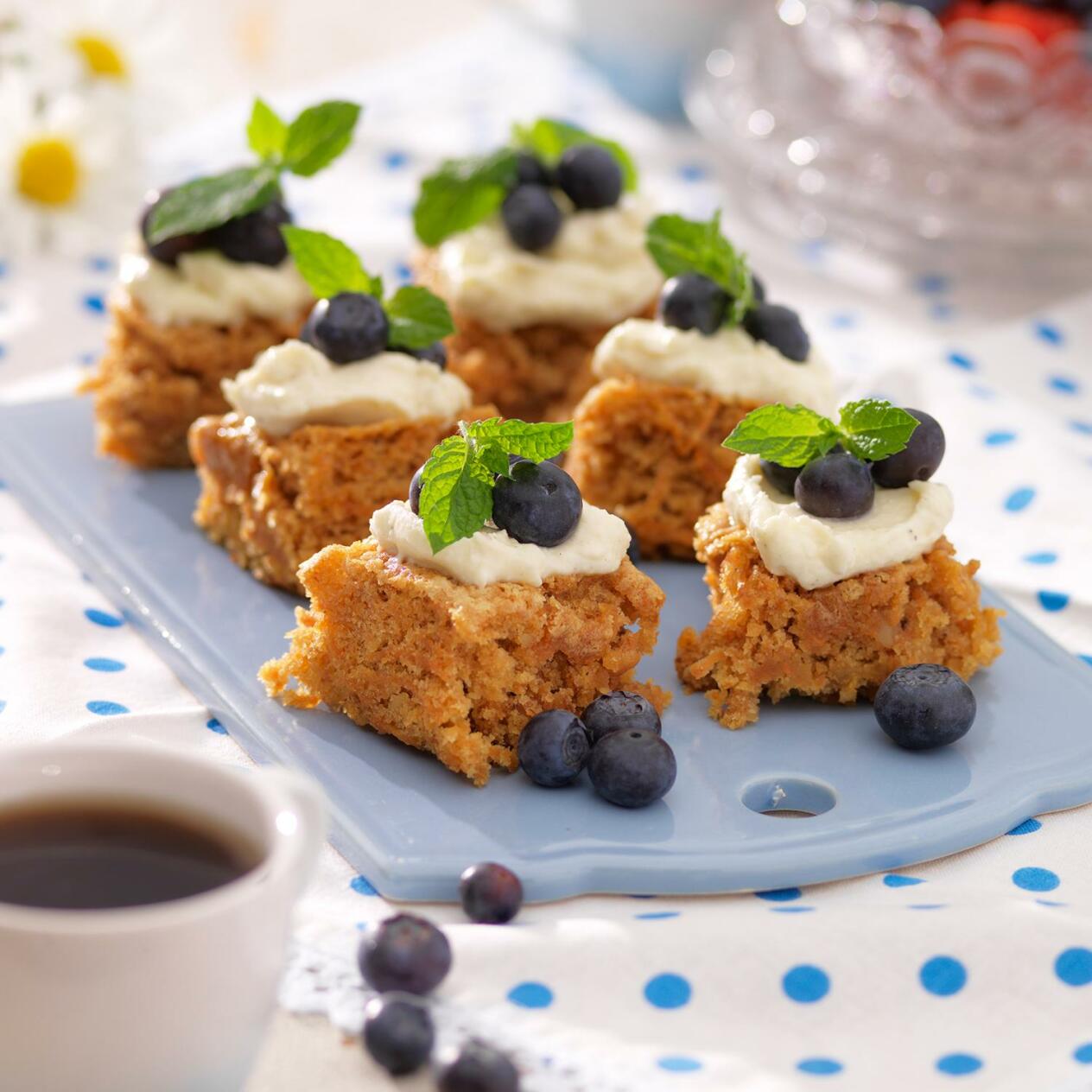 Glutenfri och lättsötad morotskaka