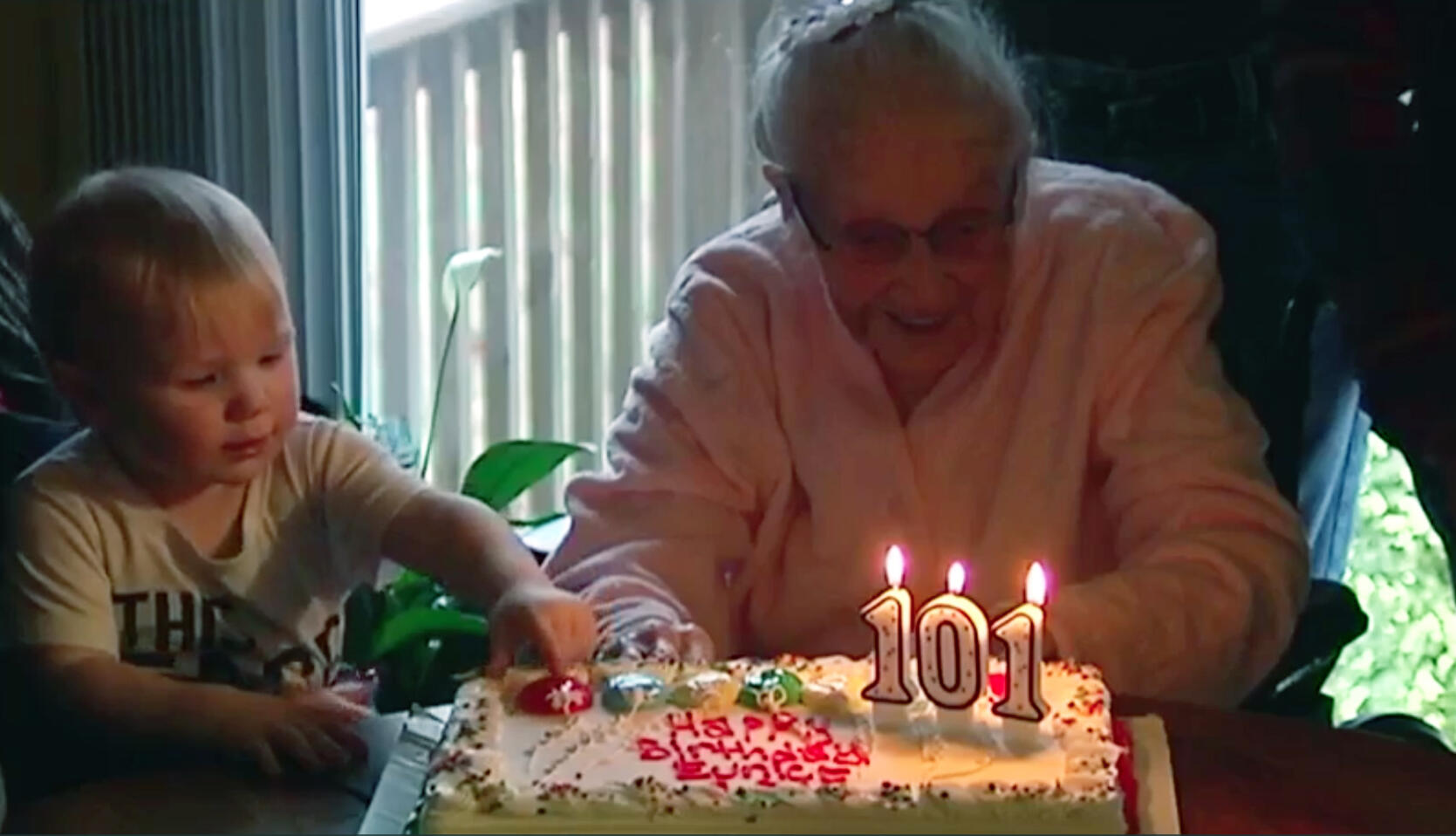 101-åringens hemlighet till ett långt liv är två bitar choklad om dagen