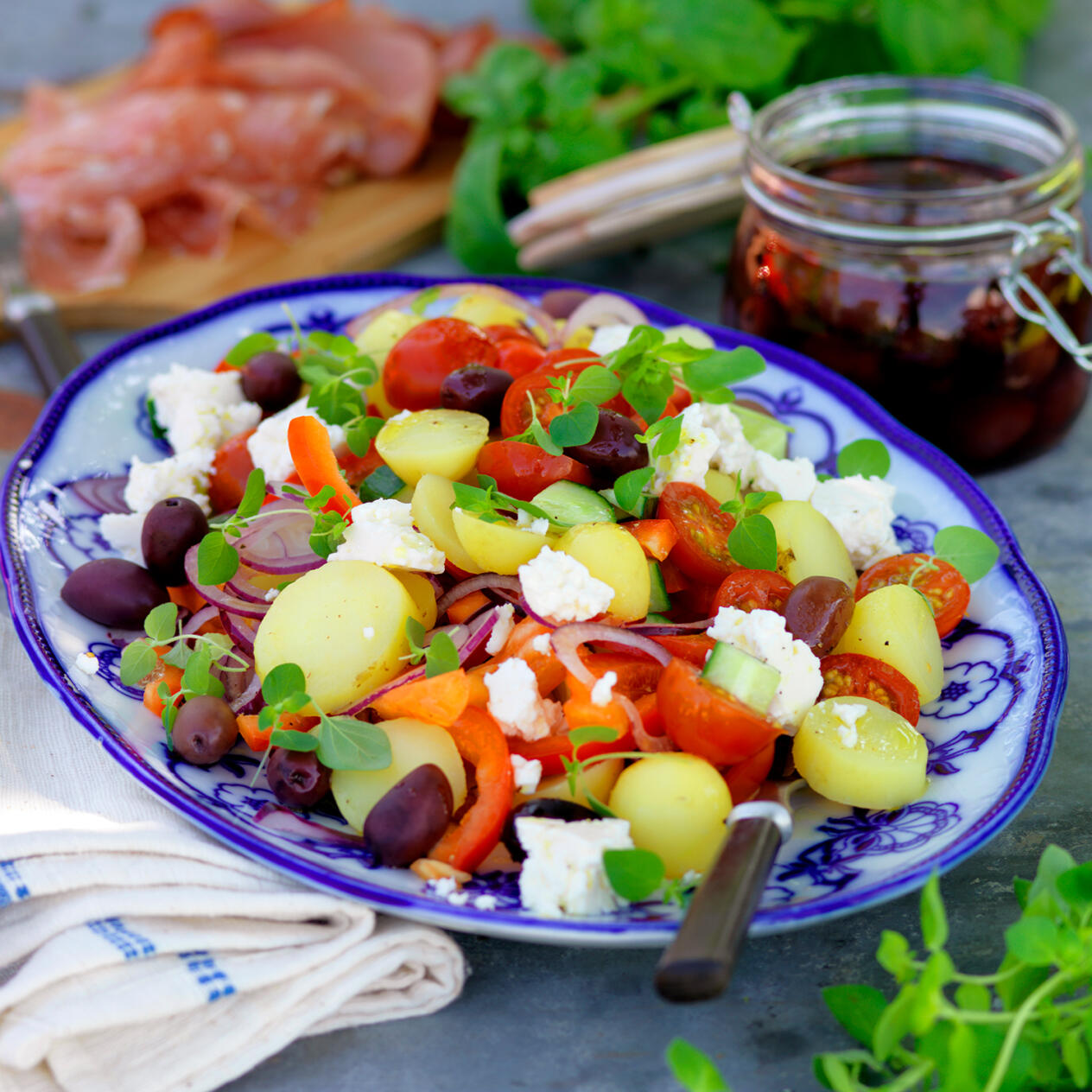 Grekisk sallad med potatis