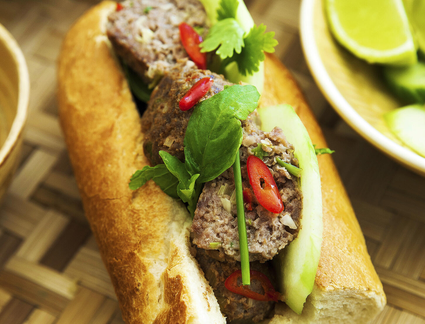 Vietnamesiska köttbullar med ­citrongräs och chili