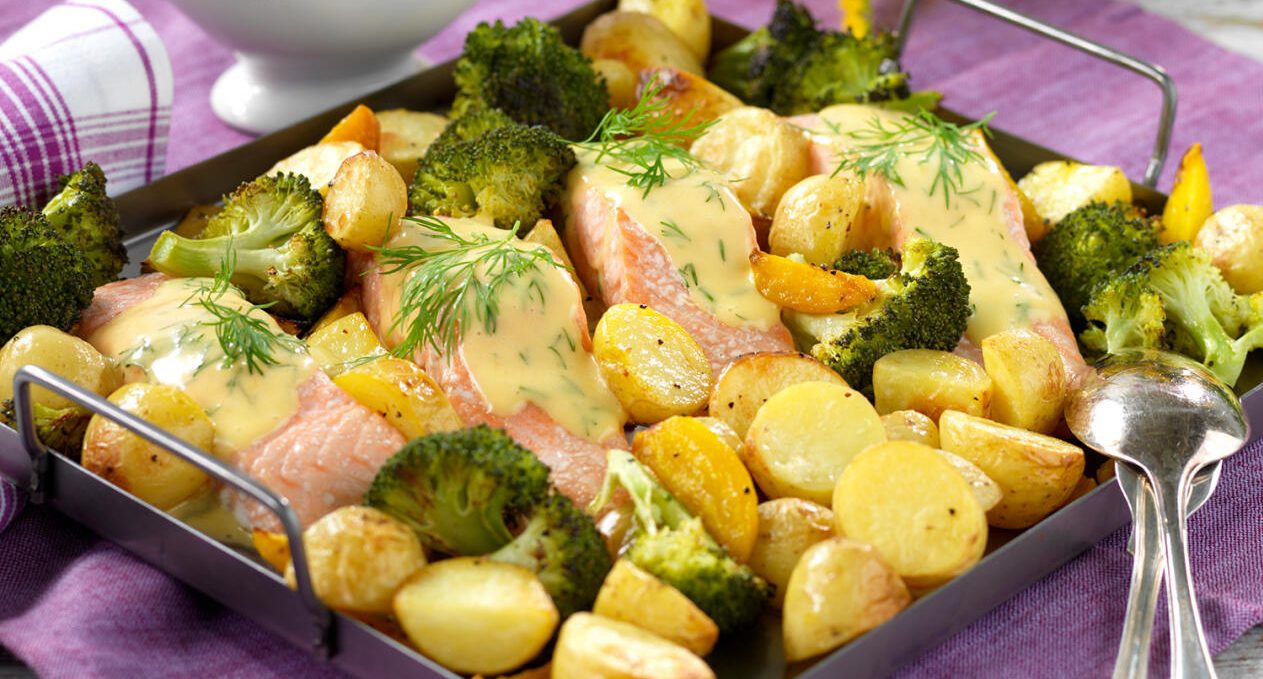 Laxbitar med dillhollandaise