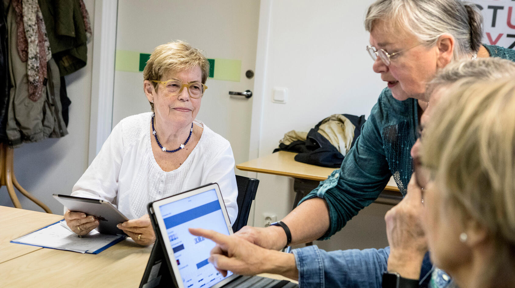 Seniorerna trappar upp surfandet