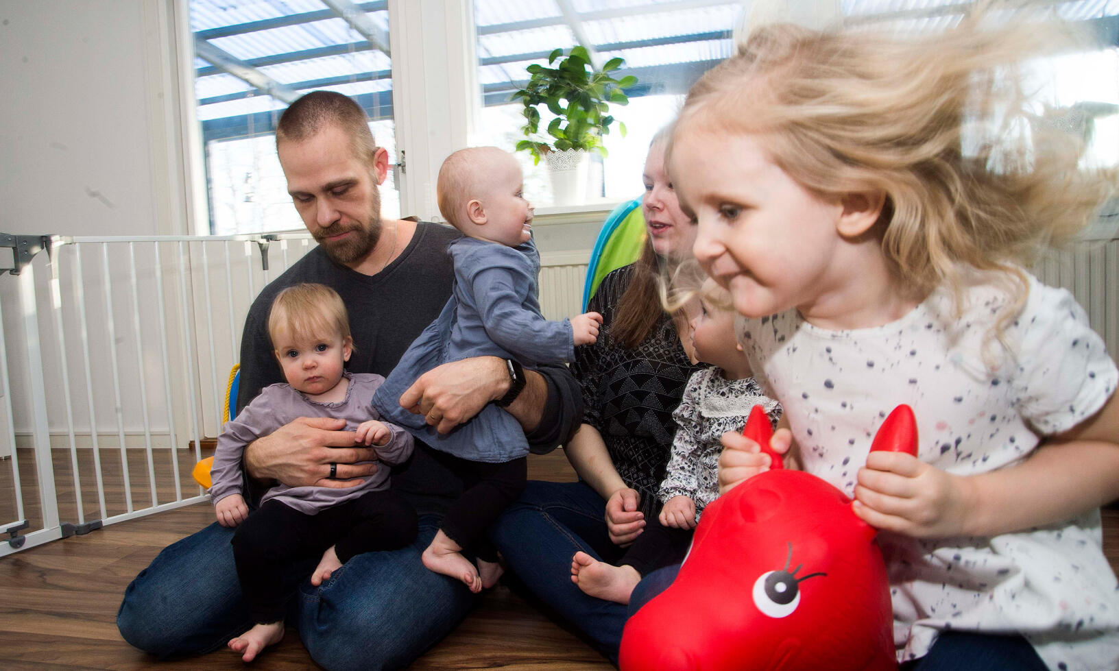 Trillingföräldrarna Tinas och Mats första son dog alldeles för ung