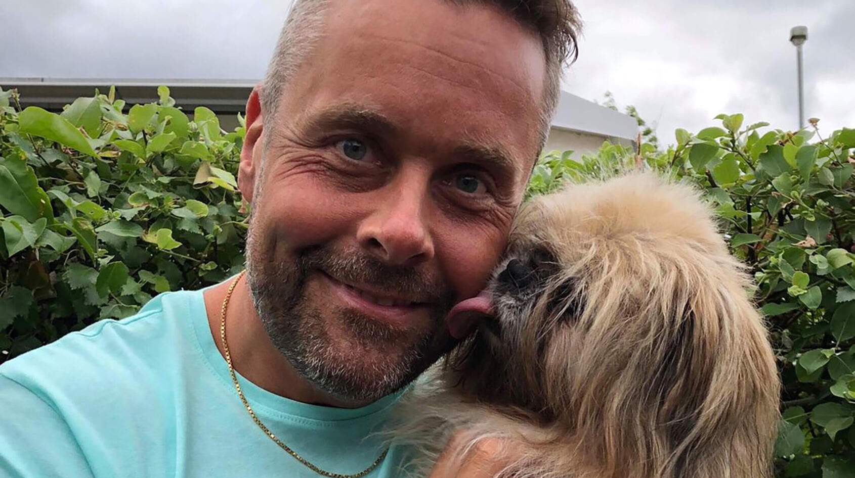 Hunden Gosan har blivit myndig