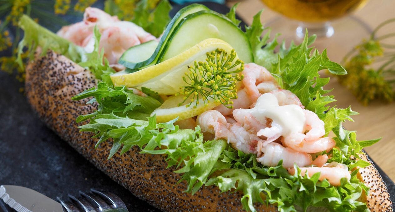 Räkbaguette med sallad och aioli